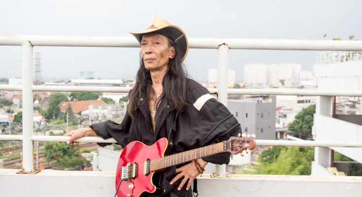 Maully Gagola merilis single solo perdananya