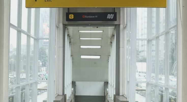 Halte Transjakarta Bundaran  Hotel Indonesia