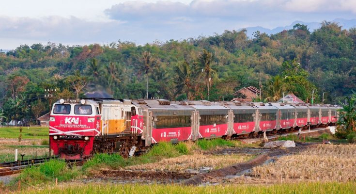 KAI Hadirkan Livery Khusus Bertema HUT