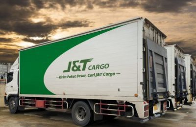 Dua Tahun J&T Cargo Komitmen Tingkatkan