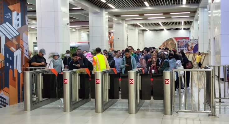 Kereta Cepat Whoosh kembali memecahkan