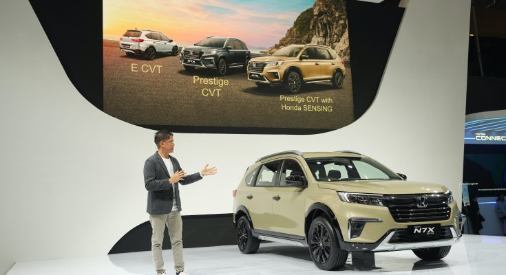 Honda mengusung tema Energize to Accelerate pada ajang