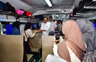 Presiden Joko Widodo meninjau secara langsung arus mudik