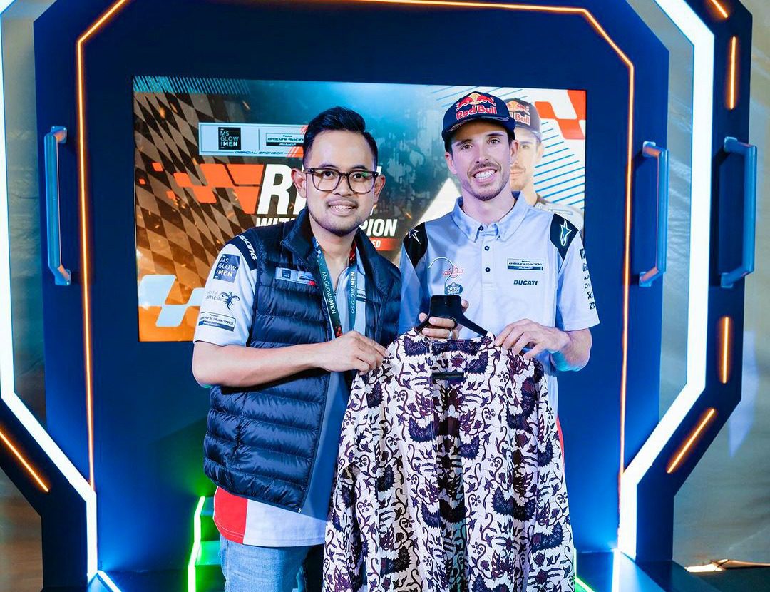 Pembalap Gresini Racing Team, Alex Marquez menyambangi