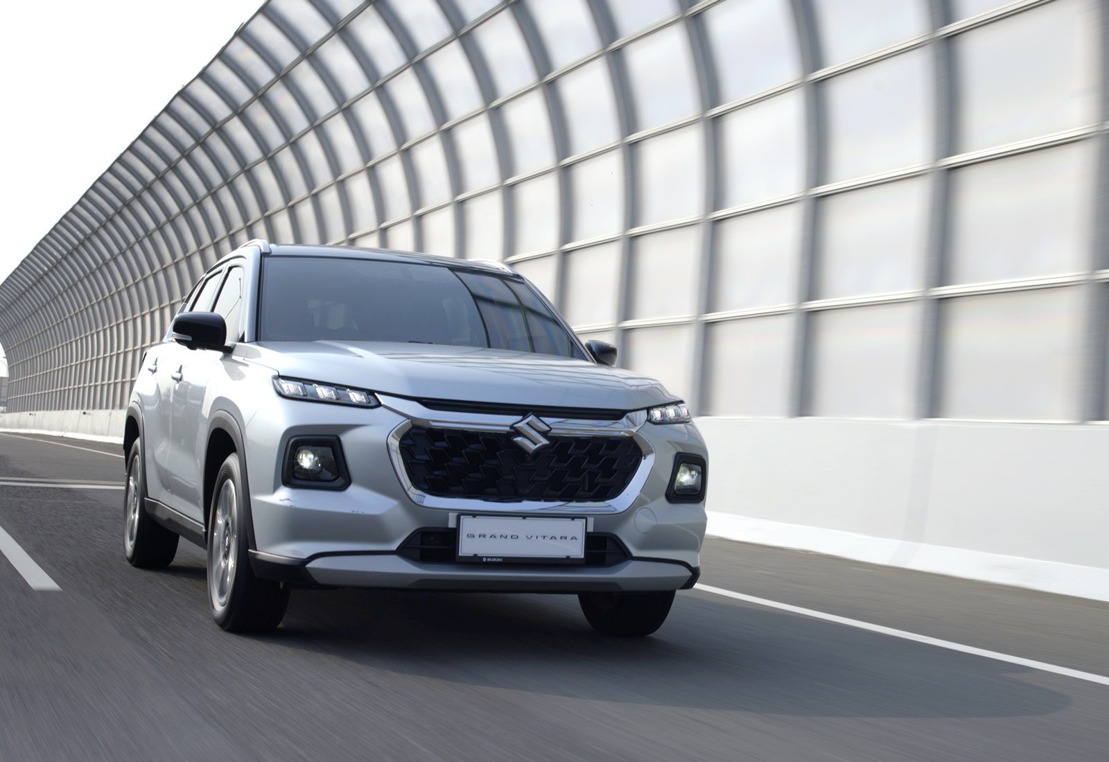 Suzuki berteknologi hybrid, dimana per bulan Agustus 2024