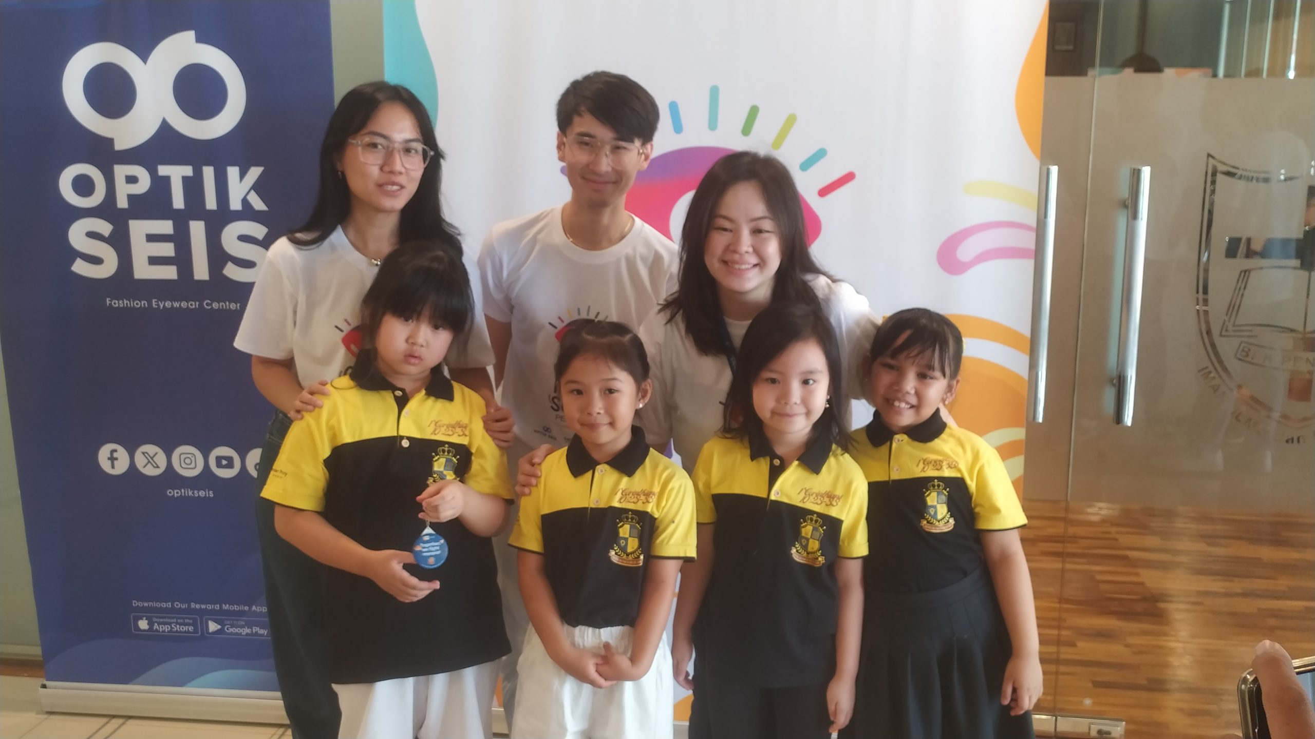 Sekitar 10 persen dari 66 juta anak usia sekolah mengalami gangguan mata