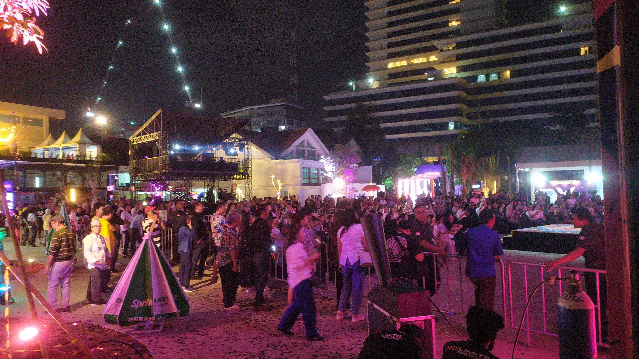 Perhelatan Event terpopuler di Jakarta khususnya Jakarta Selatan "Lintas Melawai Vol 2"