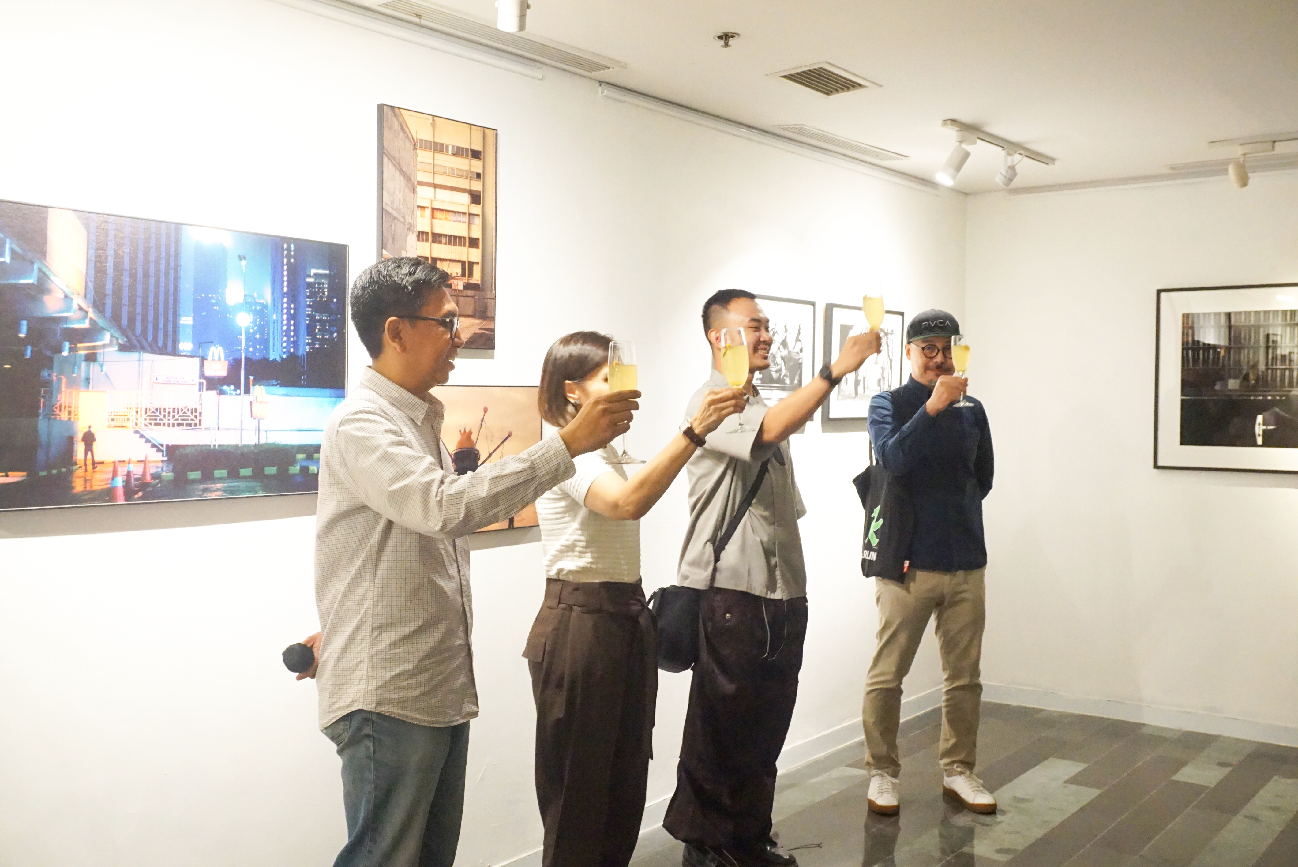 ARTOTEL Thamrin Jakarta mempersembahkan pameran fotografi ‘Behind The Seen,’
