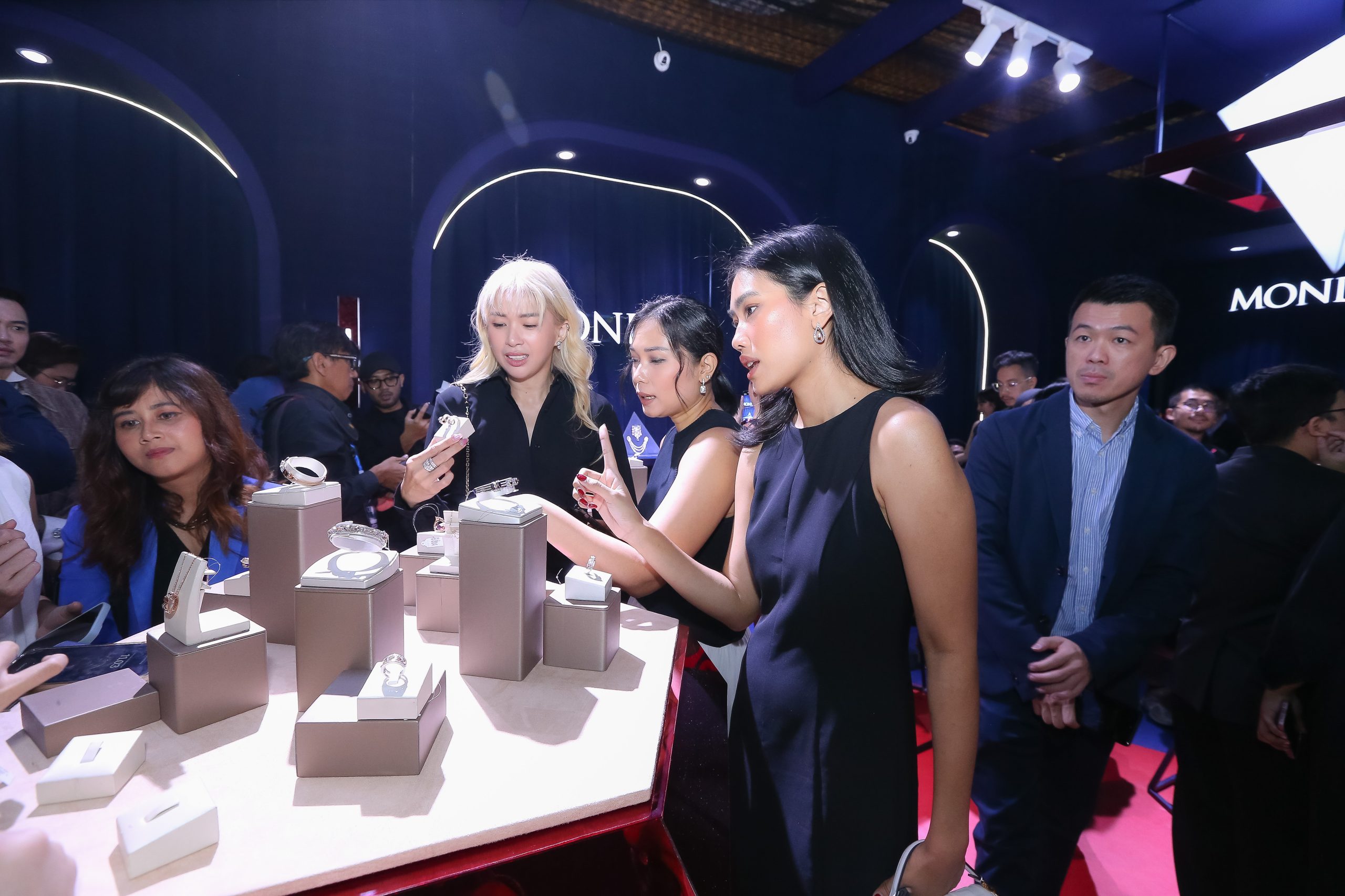 MONDIAL, luxury jewelry brand merayakan anniversary-nya yang ke-45 di Four Seasons Jakarta