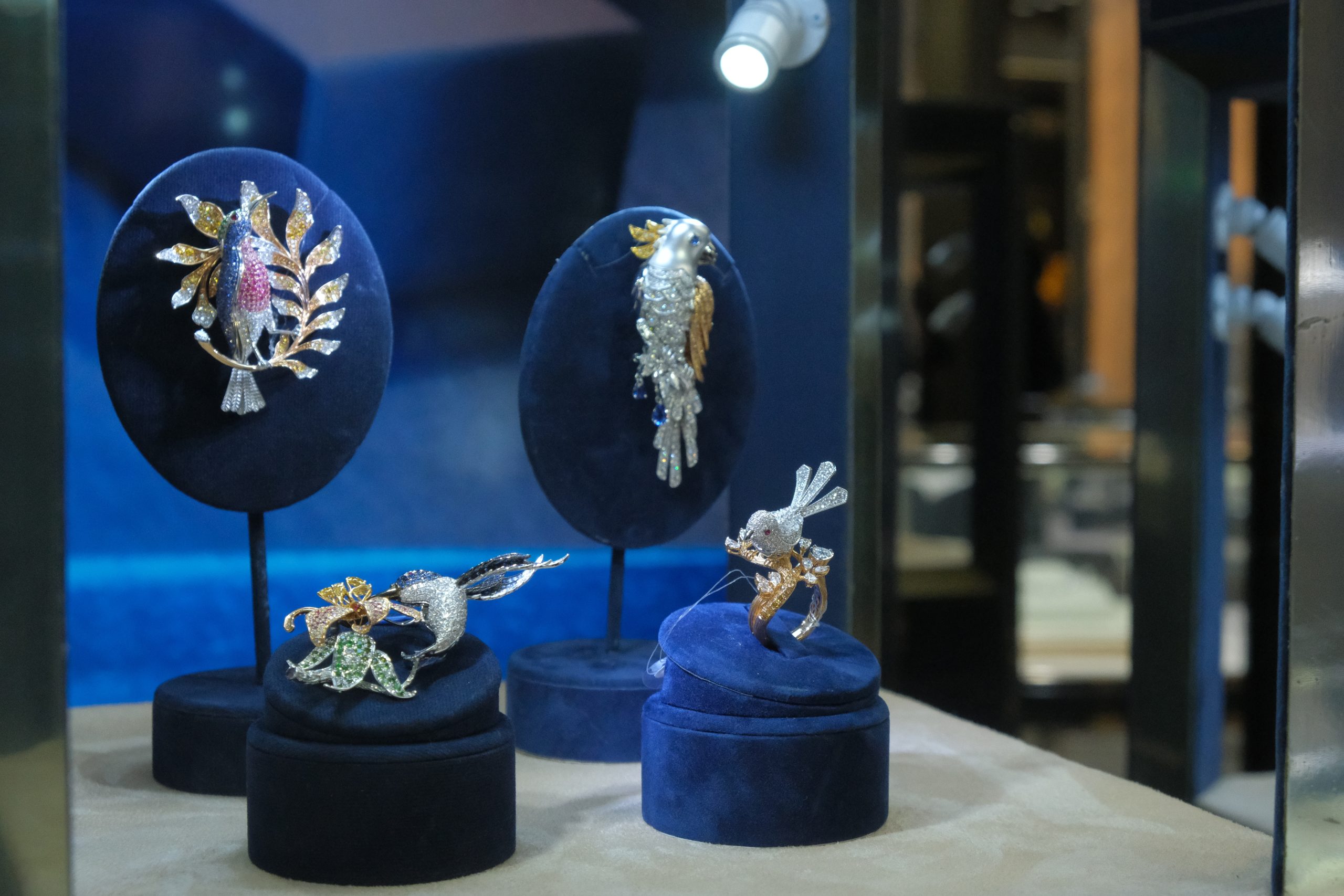 Acara perayaan anniversary ke-45 MONDIAL
masih terus berlanjut. 