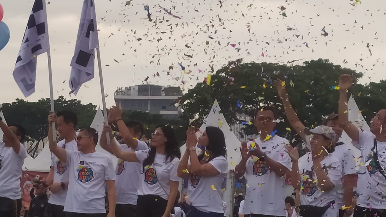 Paramount ‘Fun Color Run’ 2024 hadir mewarnai Kota Gading Serpong pada hari Sabtu, 7 Desember 2024.