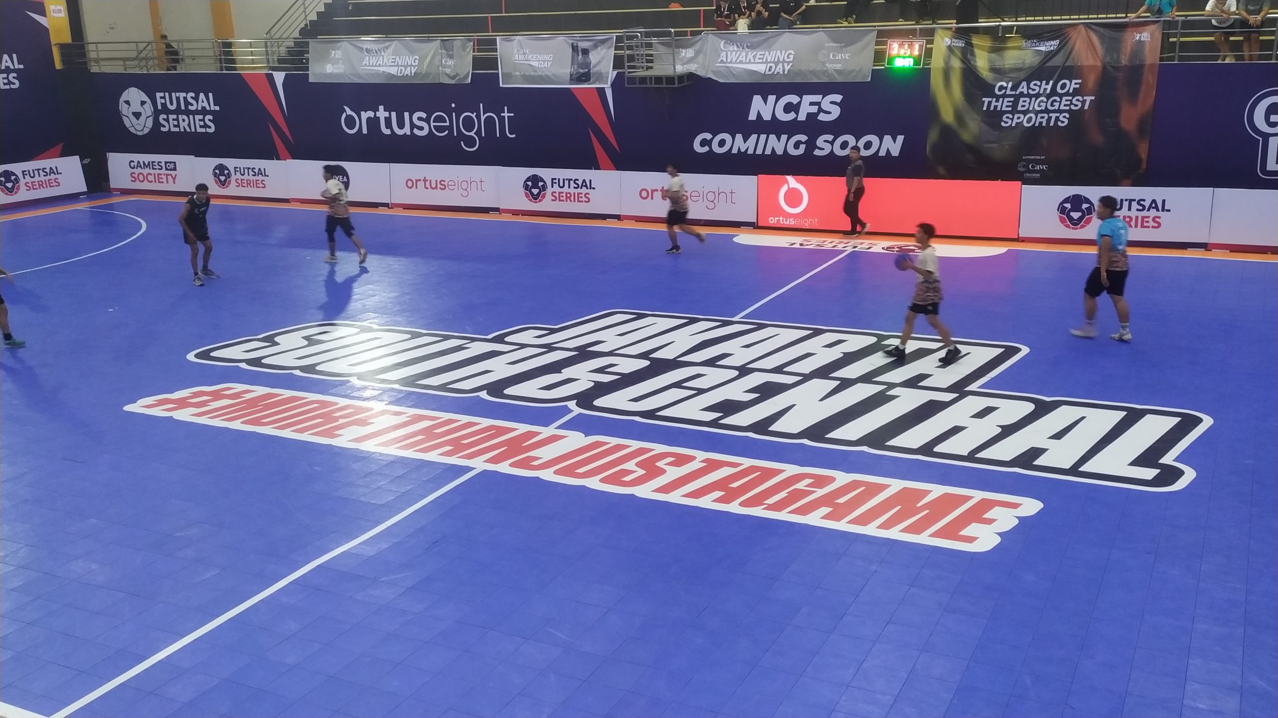 Fullball adalah ajang olahraga yang menggabungkan elemen-elemen sepak bola