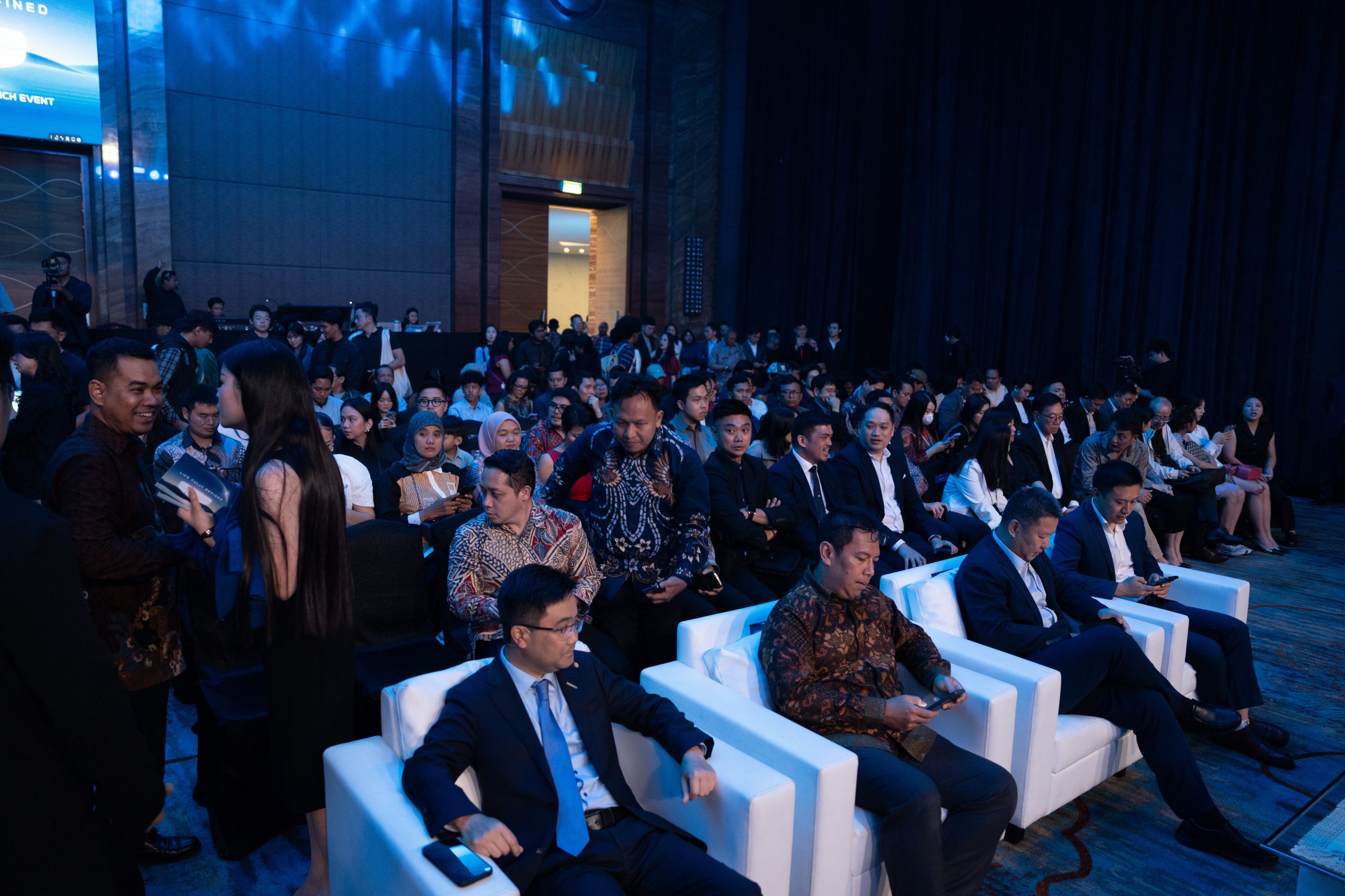 Geely Auto mengawali bisnis di Indonesia.