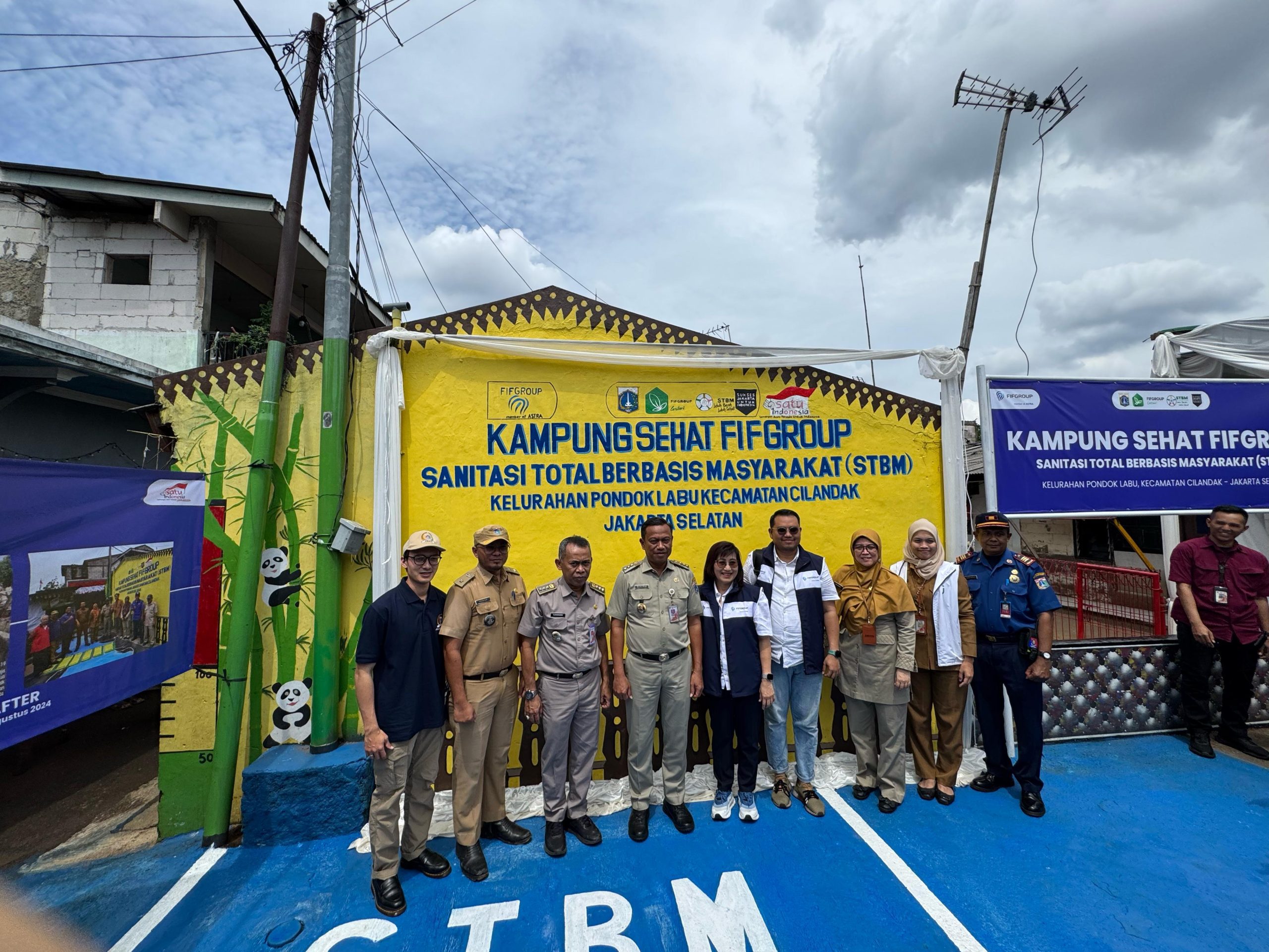 PT Federal International Finance (FIFGROUP) yang merupakan anak perusahaan