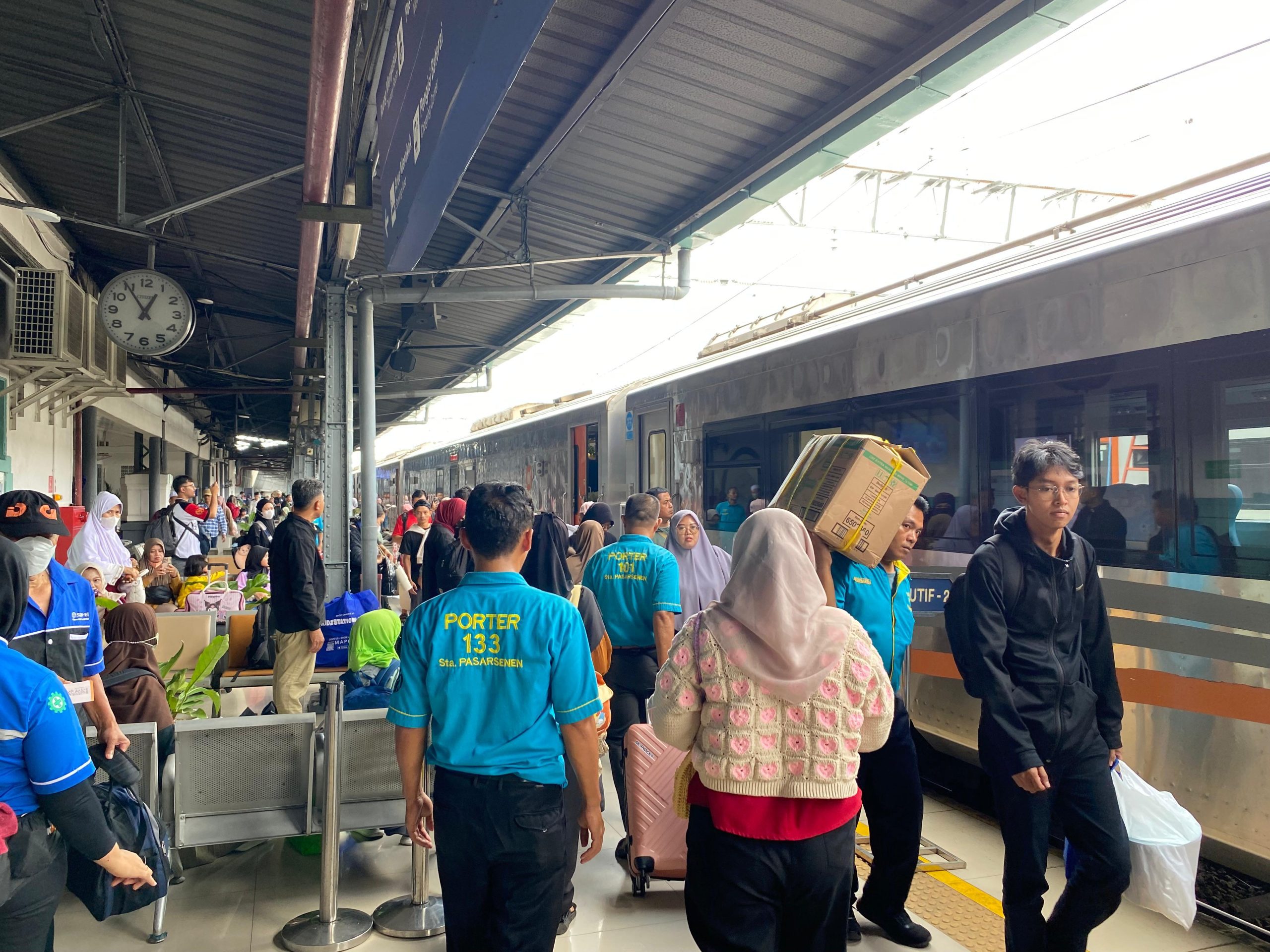 PT Kereta Api Indonesia (Persero) Daerah Operasi (Daop) 1 Jakarta pada