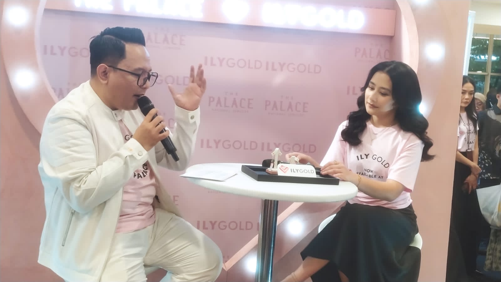 The Palace Jeweler, merek perhiasan emas dan