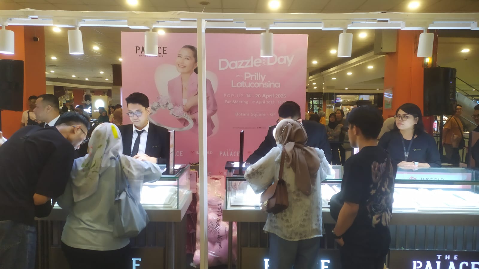 The Palace Jeweler, merek perhiasan emas dan