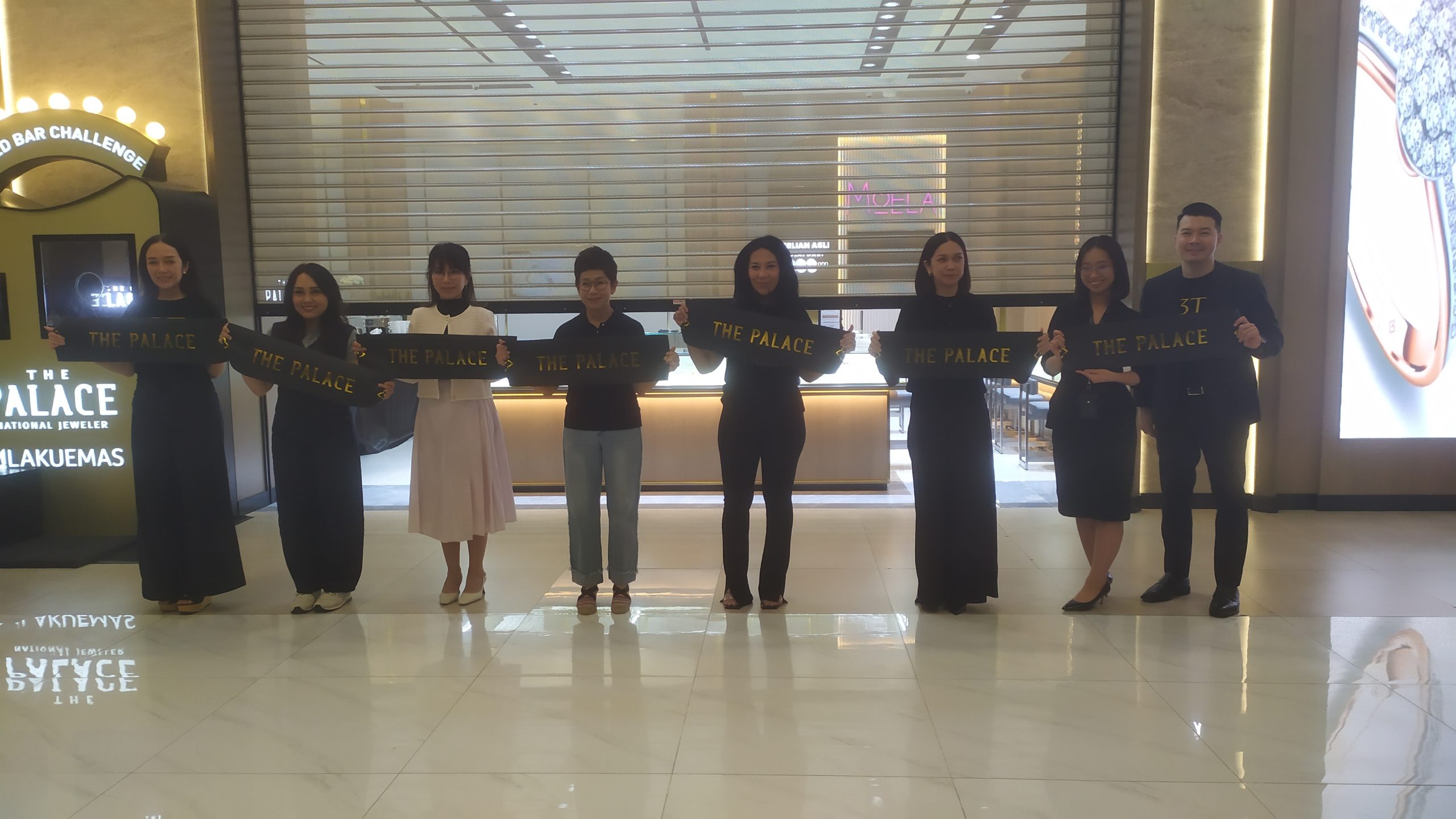 The Palace Jeweler, merek perhiasan terkemuka