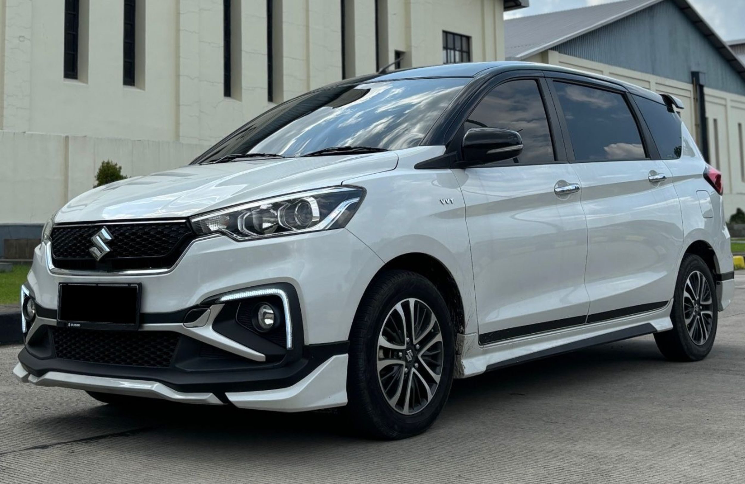 PT Suzuki Indomobil Sales (SIS) menunjukkan bahwa mobil