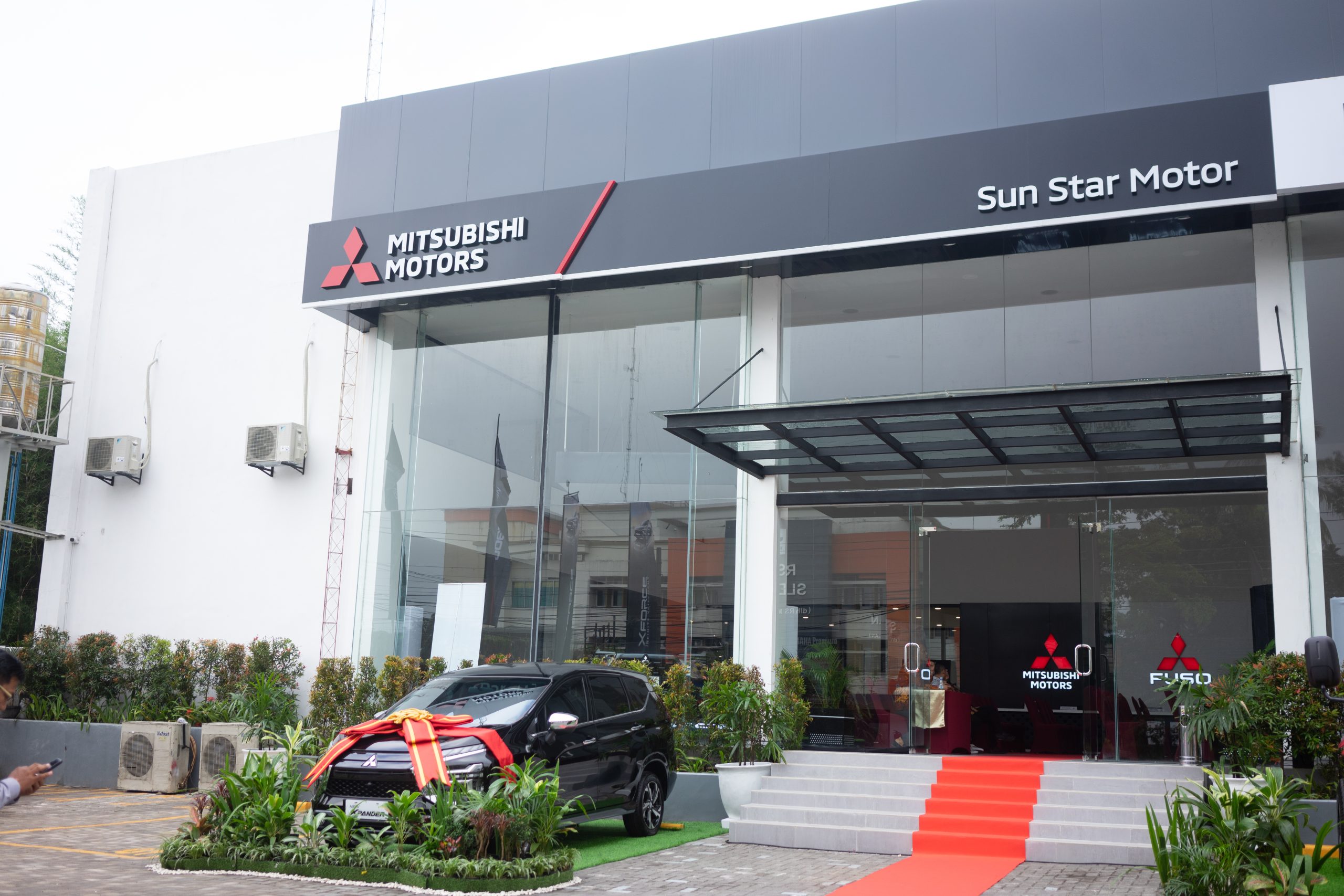 PT Mitsubishi Motors Krama Yudha Sales Indonesia (MMKSI) bersama PT Sun Star Motor