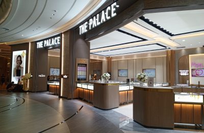 The Palace Jeweler di bawah naungan PT Central Mega Kencana