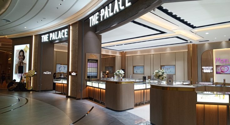 The Palace Jeweler di bawah naungan PT Central Mega Kencana
