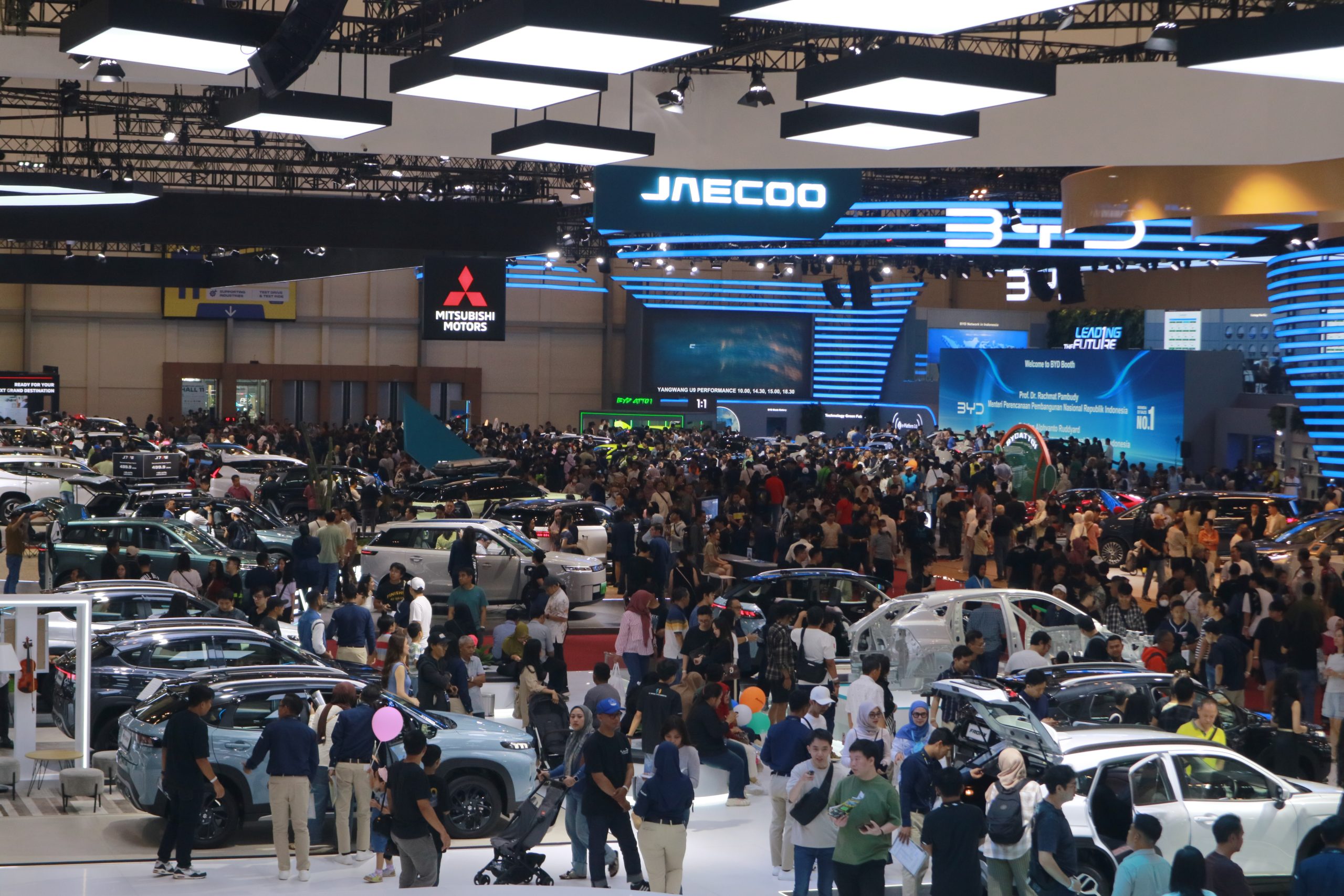 Ajang GAIKINDO Indonesia International Auto Show
