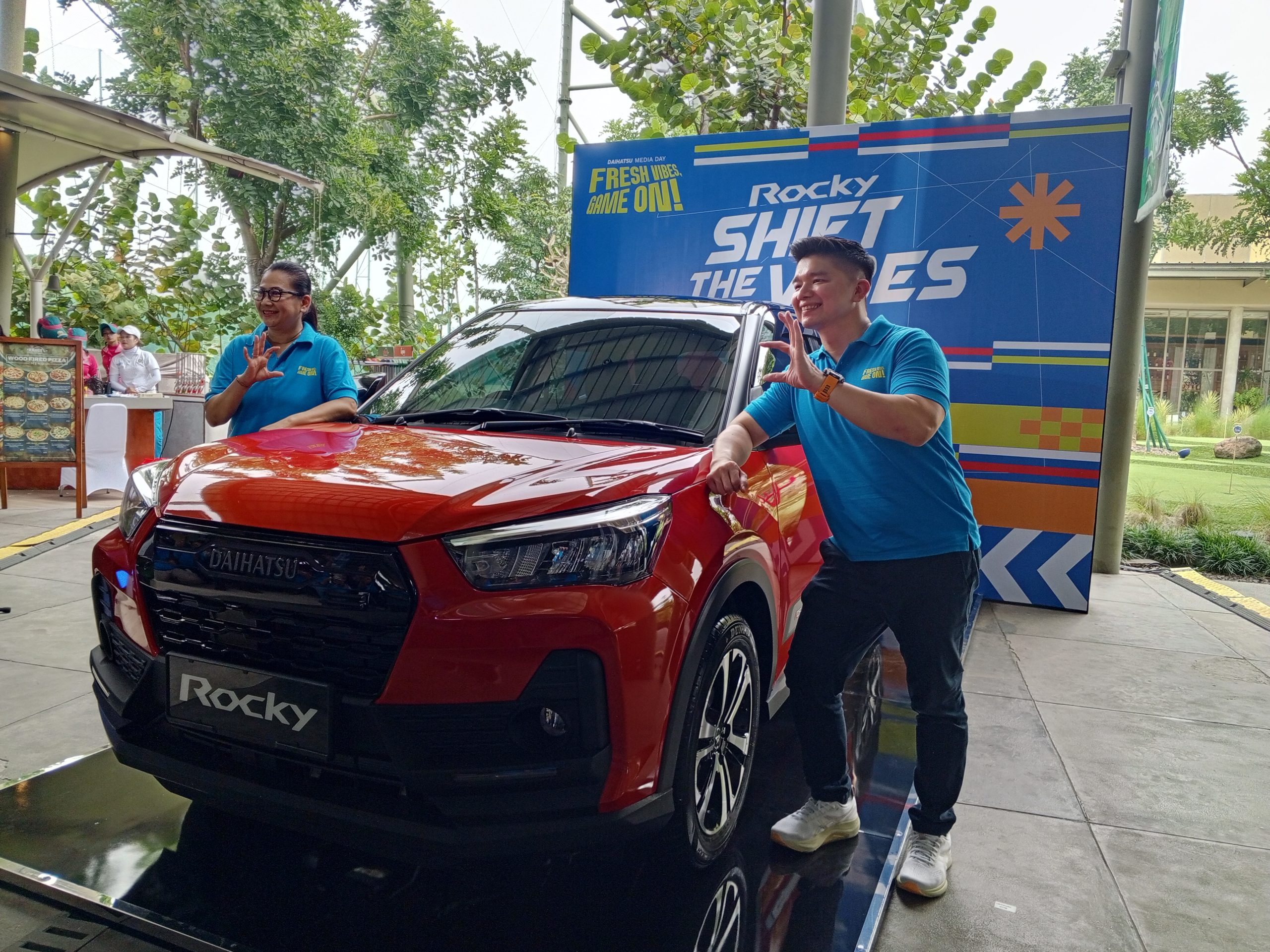 Daihatsu resmi meluncurkan Daihatsu Rocky – Shift The Vibes