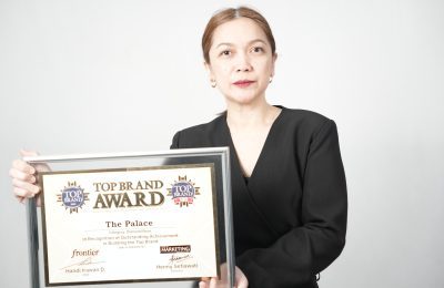 The Palace Jeweler, selaku merek perhiasan