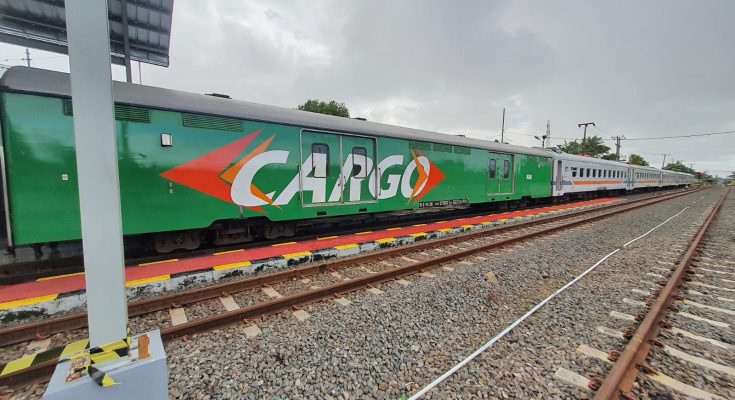 PT Kereta Api Indonesia (Persero) Daerah Operasi 1 Jakarta melakukan