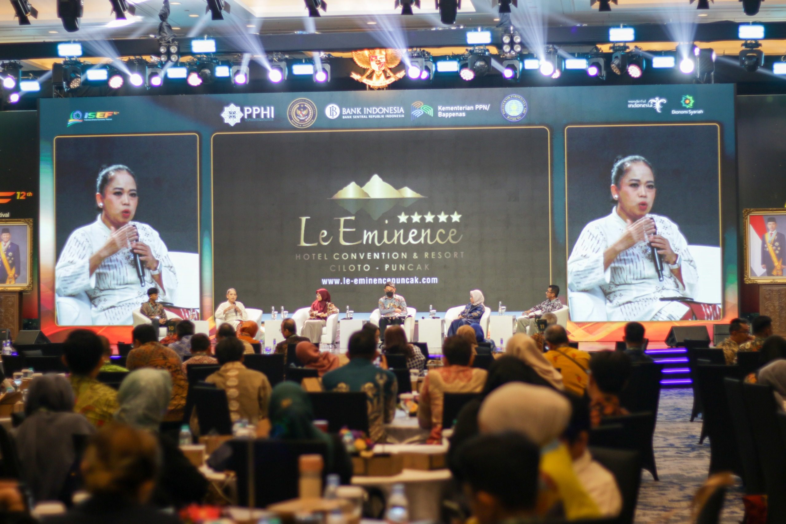 Le Eminence Hotel Convention & Resort Ciloto - Puncak,