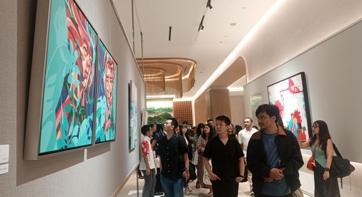 ARTOTEL Living World Kota Wisata - Cibubur menggelar pameran seni