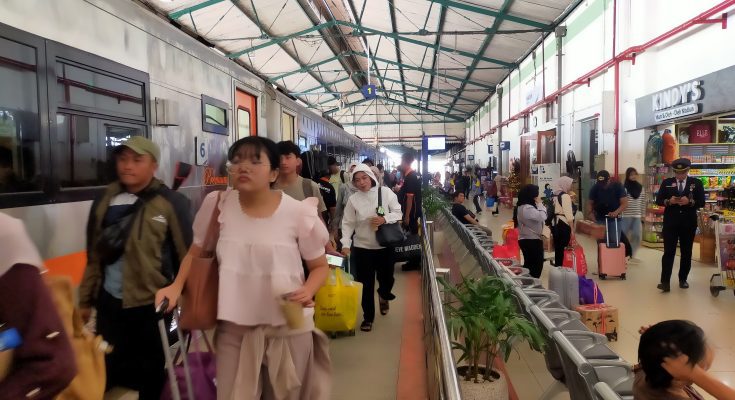 Dipenghujung tahun 2025 dan pergantian