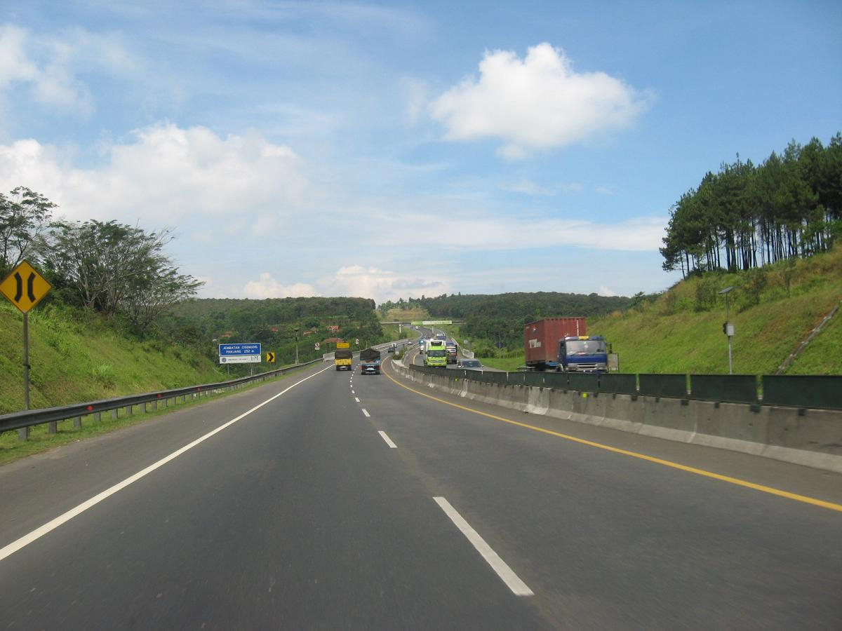 Peran Vital Penghubung Jakarta dan Bandung